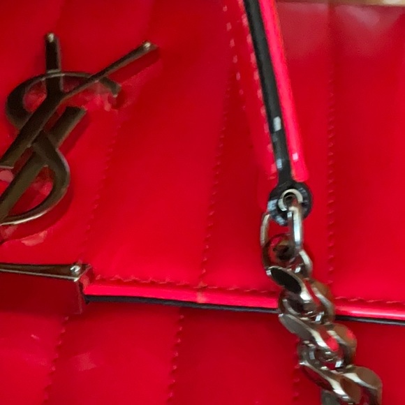 SAINT LAURENT Hot Pink Vicky Patent Leather Crossbody Bag - Picture 15 of 16